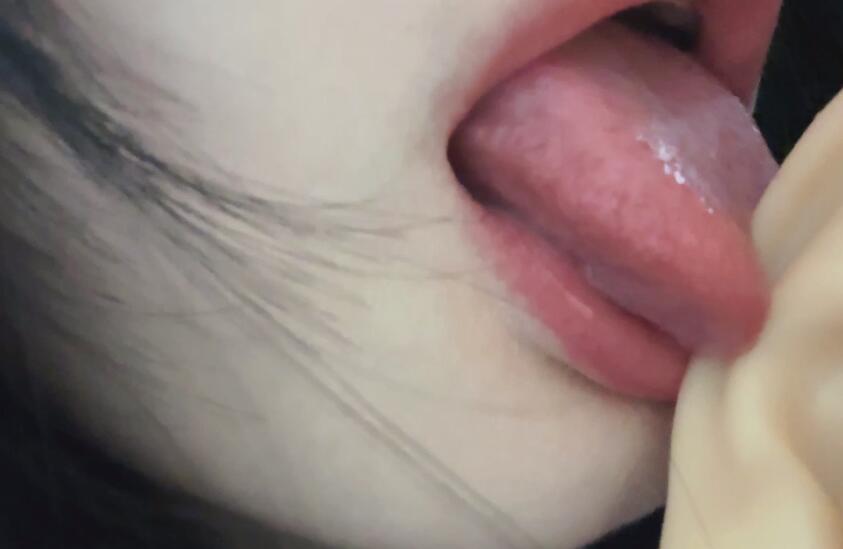 Nana困薯-近距离舔耳.