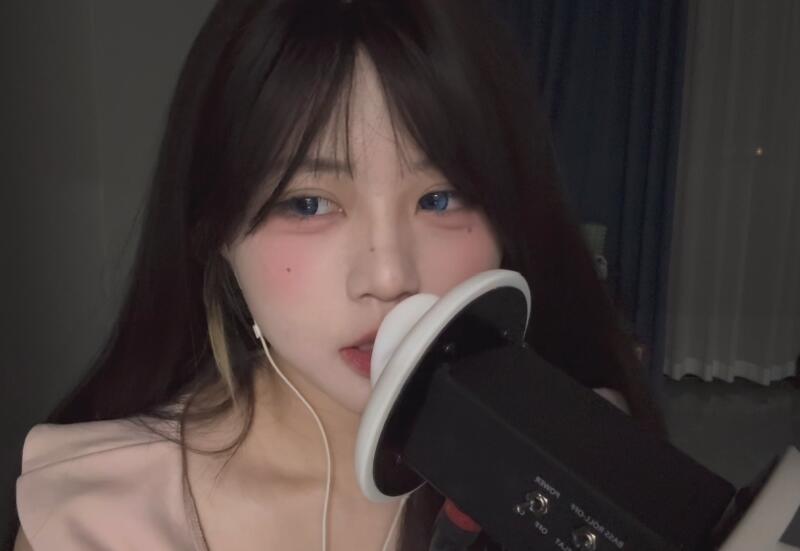 啵啵眠眠 9.1前女友为你舔耳服务完整版.