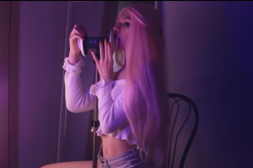 SOLY ASMR  MOUTH SOUNDS.