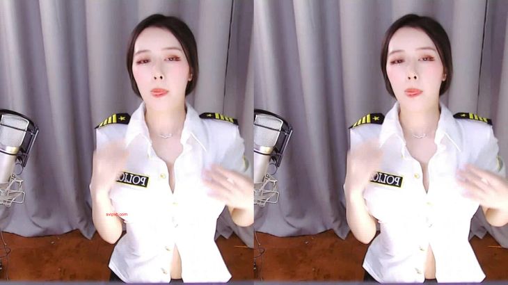 【斗鱼辣条SSS】顶级性感尤物主播 土豪定制福利烧舞合集! 11