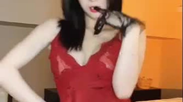 【花椒萌妮】土豪高价定制比基尼热舞 8