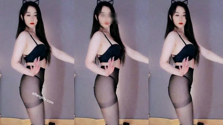 【虎牙火焰七七】火辣红唇御姐 千元定制热舞秀！2