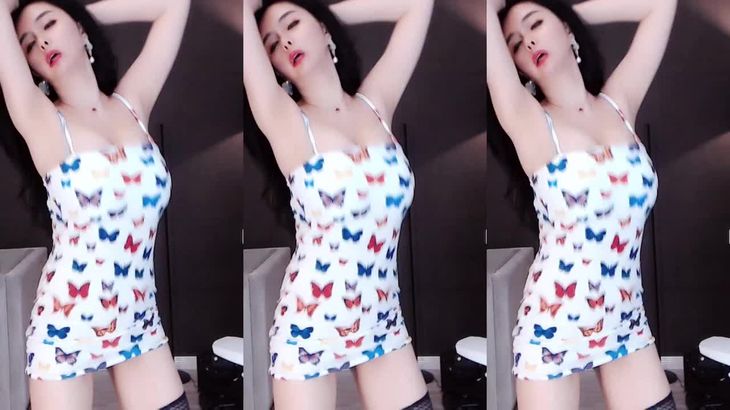 【斗鱼张琪格】火箭群定制热舞福利 貌美肤白 舞技精湛! 6