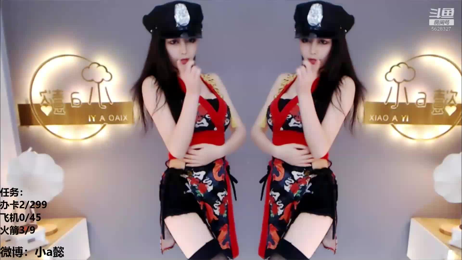 【斗鱼小a懿】高颜值极品御姐 飞机群定制舞蹈集《开火车风情版》