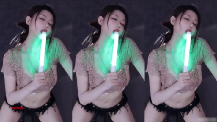 【斗鱼艺瑟妃】钻粉群粉丝专属舞蹈 15