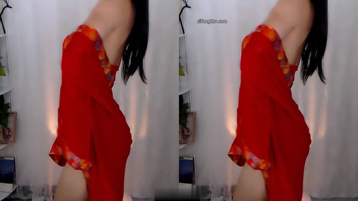 【小御儿儿】极品身材舞姬 可御可甜 千元定制福利热舞合集 35