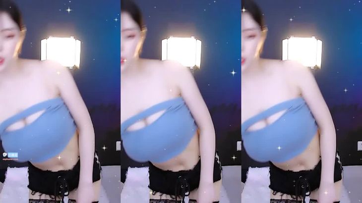 【虎牙元气宝】高颜值萌妹 粉丝定制热舞福利2部 1