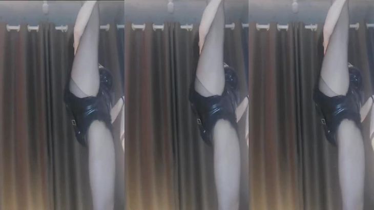 【虎牙舞嫣小妖精】性感舞姬 粉丝定制皮裤抖动热舞合集 2