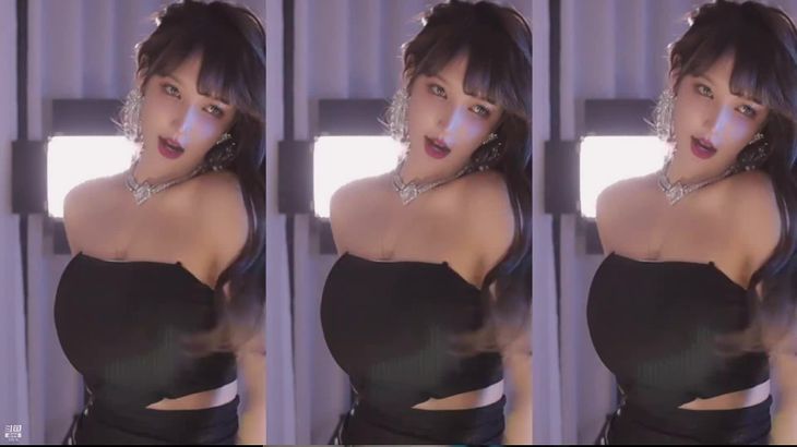 【斗鱼米娜】超凶御姐 12月超清舞蹈精彩合集 38