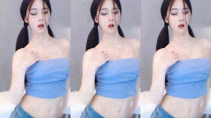 【虎牙温情】清纯系极品少女 定制福利表情热舞全集 良心满满~34