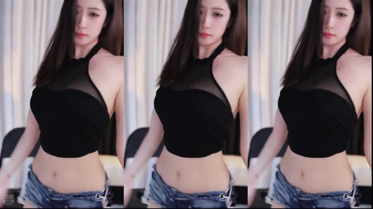 【斗鱼十二Fairy】长腿御姐直播烧舞秀 10