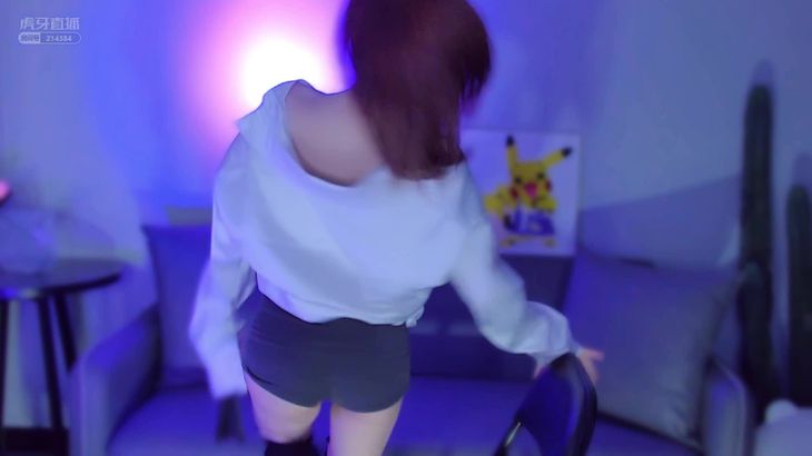 【虎牙不乖的豆豆】高颜值妹子 舞力拉满 神秘点数惹人疯狂！1