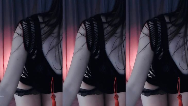 【虎牙嘉易初见】高颜值极品萌妹子 钞票枪定制热舞 超级带感! 11