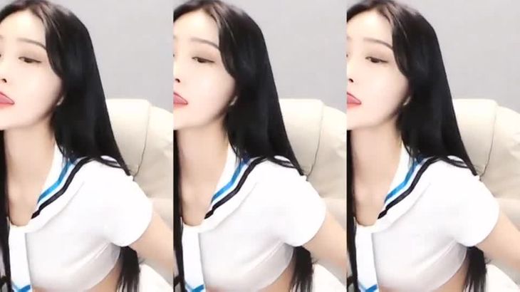 【虎牙要要】钞票枪定制福利热舞 2