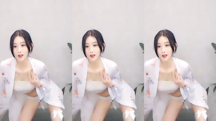 【虎牙要要】钞票枪定制福利热舞 7