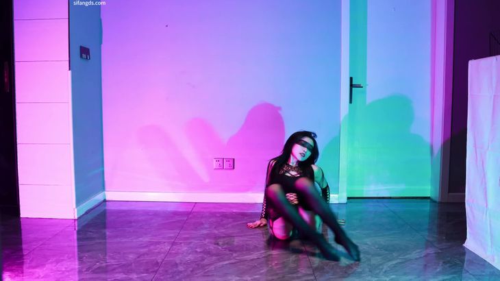 【B站小艾xxin】土豪高价私人定制烧舞集 16