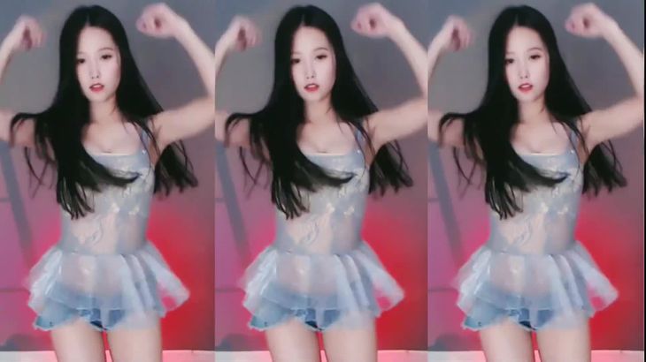 【斗鱼朴雨彬】现役斗鱼最烧女主播 表情舞影子舞大师 直播精彩合集！44