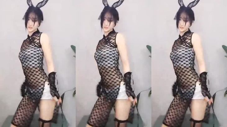 【虎牙要要】钞票枪定制福利热舞 21