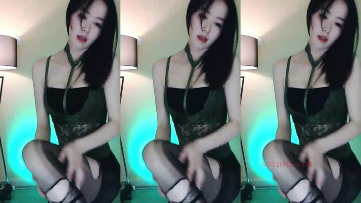 【斗鱼酱紫ava】性感舞姬 私下自录烧舞 房管群福利全集 26