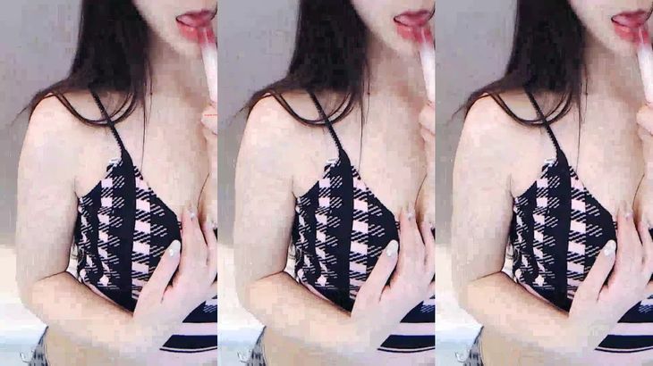 【虎牙温情】清纯系极品少女 定制福利表情热舞全集 良心满满~35