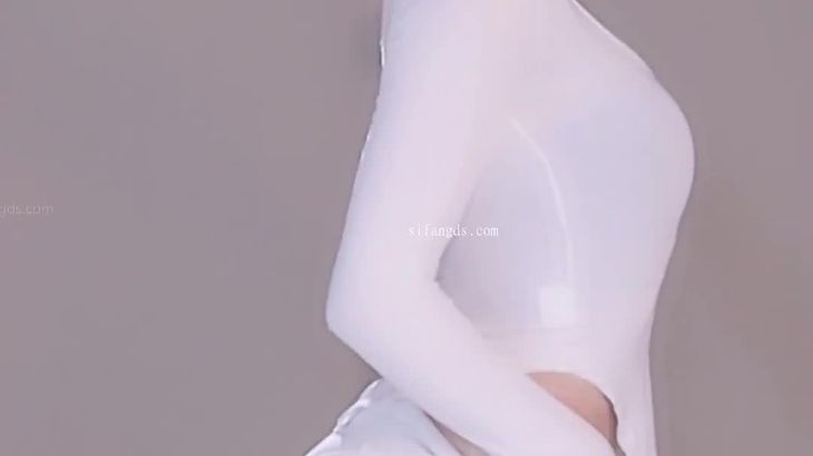 【虎牙艺欣】粉丝付费群定制烧舞集 1