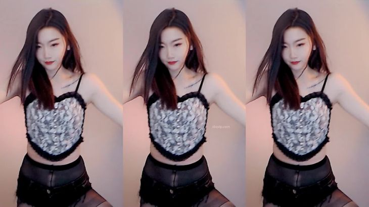 【虎牙瑜朵朵】付费群定制烧舞 3