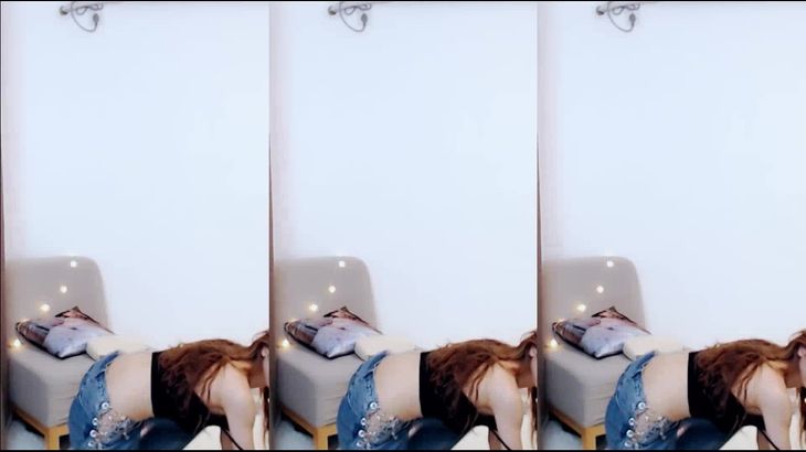 【斗鱼钱壹斤】极品舞姬 舞力爆棚 房管群定制烧舞福利 11