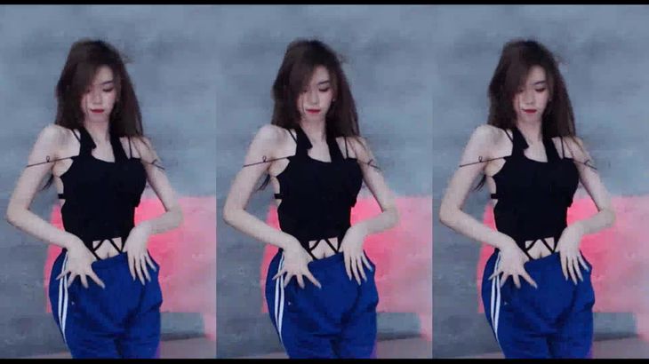 【虎牙子恩是个淘气包】高颜值主播 魔法书定制热舞 8