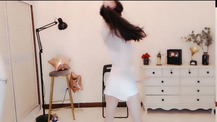 【虎牙张昔由】极品高颜值御姐 长腿丝足 定制热舞集 6