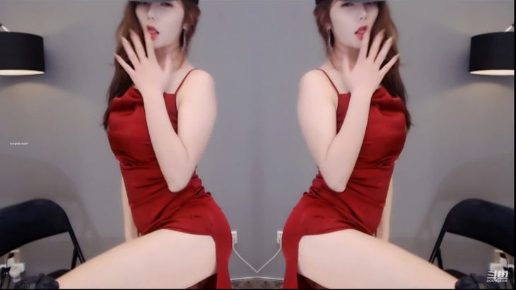 【斗鱼小贝蒂】高颜值御姐主播 极品身材 修长美腿 精选舞蹈集 1