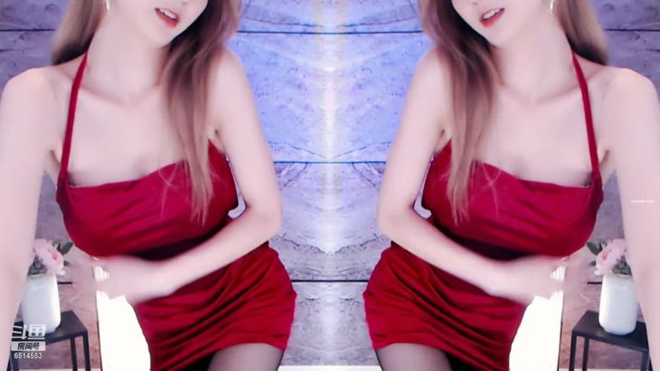 【斗鱼小熙米】极品腰精 热舞精选集 亮点特别多 烧的要命~ 51