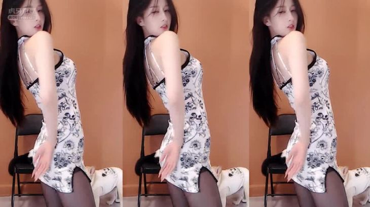 【虎牙艾米】旗袍黑丝确实顶,不可错过的舞蹈!