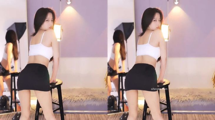 【虎牙许许】土豪最新3000定制热舞合集 6