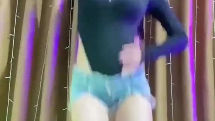 【快手辣条】劲爆定制福利热舞合集！极品舞姬 烧舞诱惑 抖胸电臀无敌了 第二弹