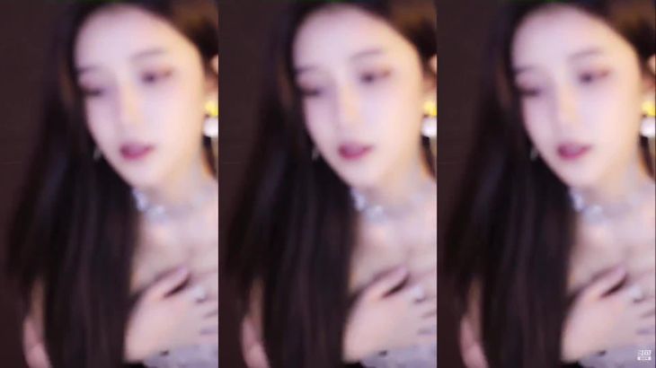 【斗鱼萌七】自适应直播精彩舞蹈精选 21