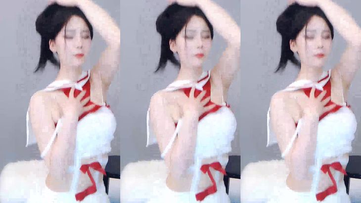 【虎牙温情】清纯系极品少女 定制福利表情热舞全集 良心满满~27