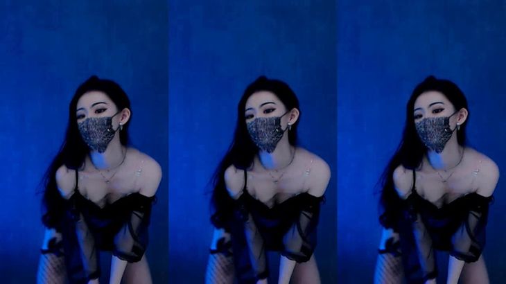 【虎牙灵芸不爱笑】极品要命舞姬 千元定制福利烧舞合集 11